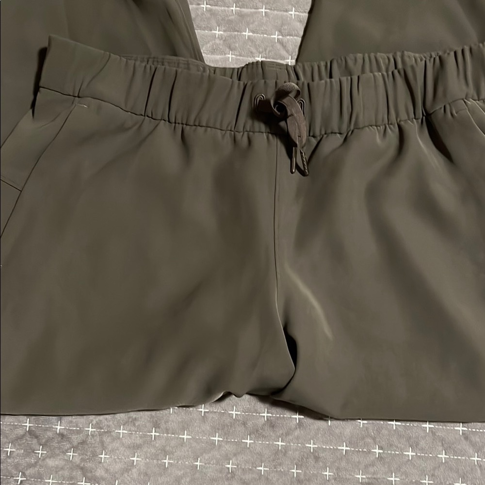 Lululemon ABC joggers - Picture 3 of 7